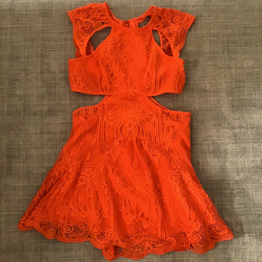Brand new dress w cutouts